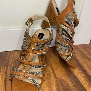 Strappy High-Heeled Sandals 7